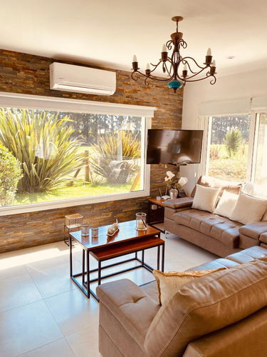 Miralagos - Casa Al Golf En Venta.
