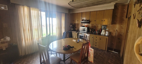 Venta En Block, Casa De 5 Ambiente + Galpón De Loza