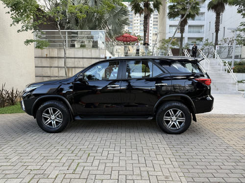 Toyota Hilux SW4 2.7 SRV 7 LUGARES 4X2 16V FLEX 4P AUTOMÁTICO