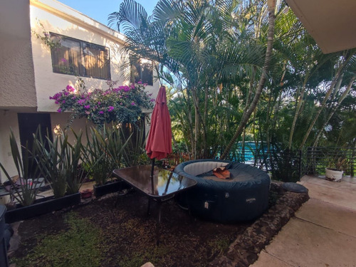 Casa En Venta Condominio Con 3 Recámaras En Burgos Bugambilias