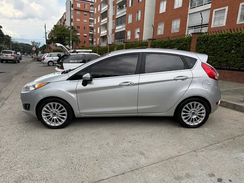 Ford Fiesta 1.6 Hatchback Titanium