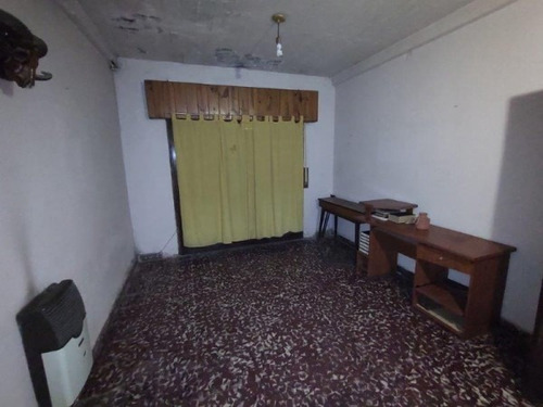 Imagen 7 de 30 de Casa En Venta Con Local Zona Barrio San Jose Con Gas Natural