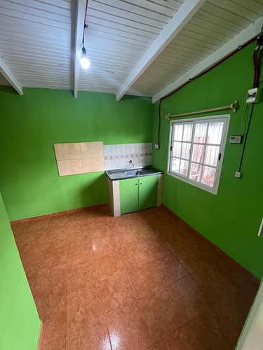 Casa De Una Habitación En Alquiler Km8 De Eldorado