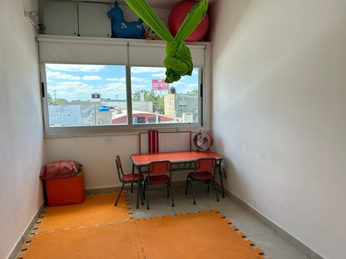 Oficina En Venta Con Renta - Edificio Polo I