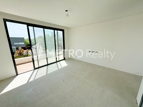 Casa En Haras De Santa María, Barrio Los Eucaliptos, Lote 30