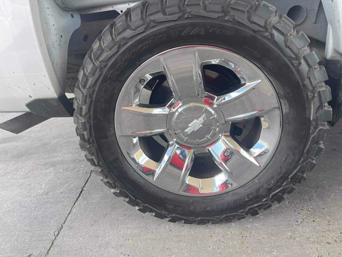 Imagen 2 de 11 de Chevrolet Cheyenne 2016 5.4 2500 Doble Cab Ltz 4x4 At