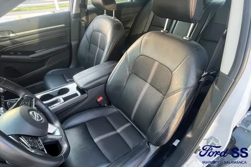 Nissan Altima 4p SR Turbo L4/2.0/T Aut