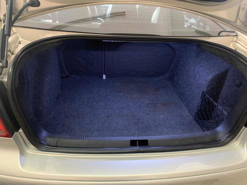 Volkswagen Bora 1.8 Highline T Tiptronic Cuero 2011