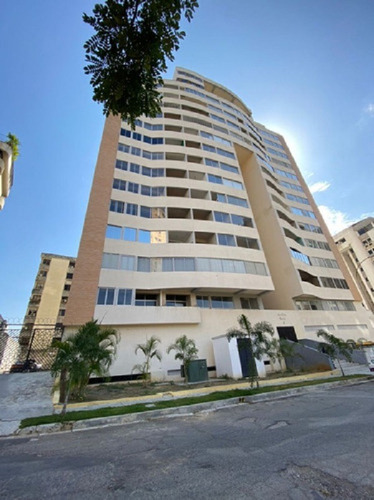 Ligia Guardia Vende Apartamento En Res. Sevilla Real, Torre B (ela-049)