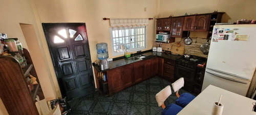 Imagen 5 de 28 de Casa En Venta Espectacular Chalet 4 Ambientes Con Pileta