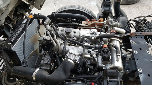 Imagen 8 de 12 de Isuzu 100 2016 Por Partes