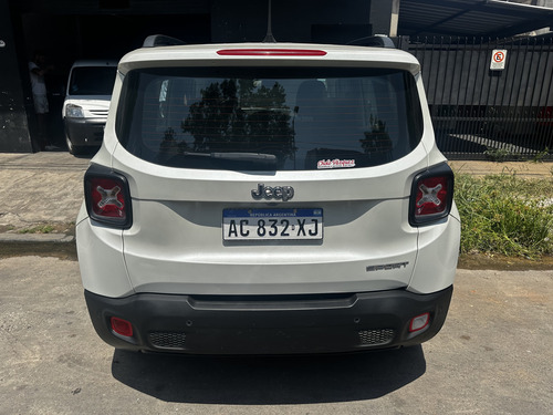 Jeep Renegade 1.8 Sport