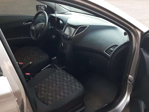 Imagem 11 de 13 de Hyundai Hb20 Comfort Plus 1.6 16v At Flex