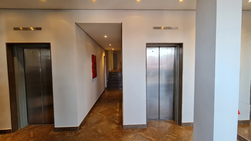Imagem 2 de 14 de Alugo Conjunto Comercial Centro Curitiba