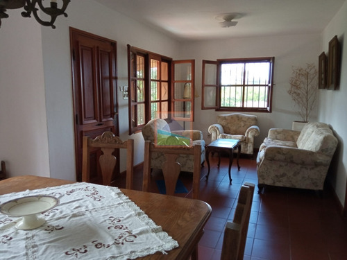 Imagen 3 de 30 de Casa De 4 Dormitorios Y 1/2 En La Paloma Rocha