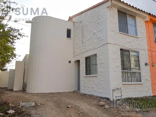 Casa Con Patio En Venta, Col. Cumbres De Vista Bella, Tampico Tamaulipas. - foto 1