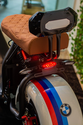 Scooter Elétrica Bmw Gloov P2-r 1500w