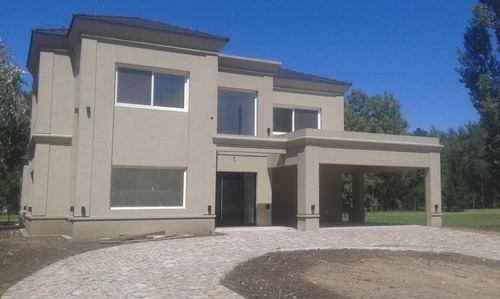 Imagen 1 de 2 de Chalet A Estrenar En Saint Thomas Oeste