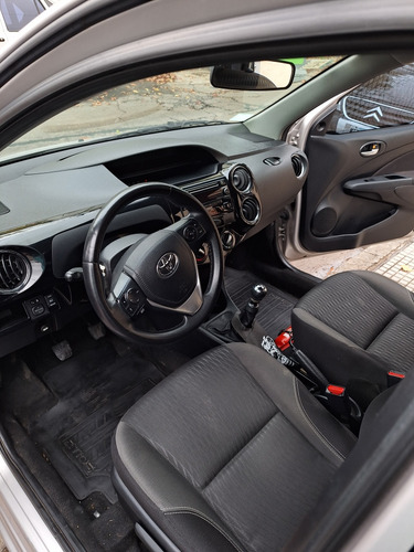 Toyota Etios 1.5 Xs