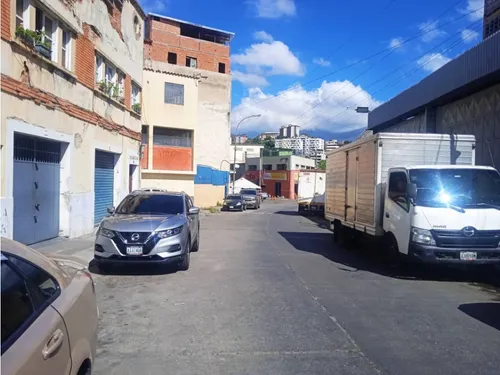 Alquila Galpón Comercial