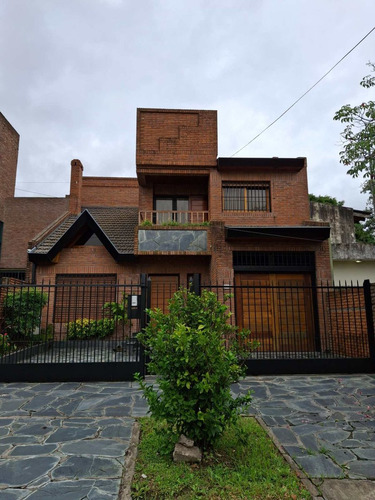 Venta Casa 5 Amb C/pileta Y Quincho - Muñiz S. M