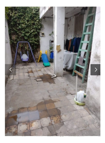 Casa De 8,66 X 38,51 En Villa Del Parque