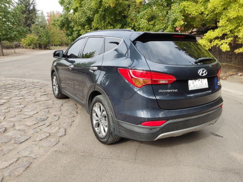Imagen 4 de 15 de Hyundai Santa Fe 2015 2.2 Dm Gls 4wd Auto Crdi Full Techo