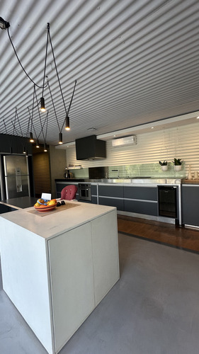 Venta Casa En Un Planta Cpileta - De Diseño Moderno Y En La Mejor Zona Del Golf De Villa Allende! La Vas A Perder