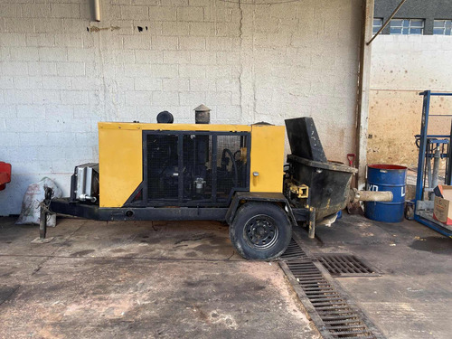 Imagem 1 de 4 de Bomba Estacionária De Concreto - Reed