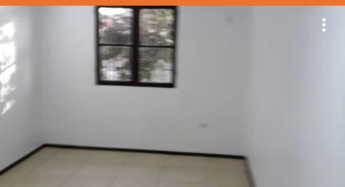 Pieza Con Baño Y Cocina Privada