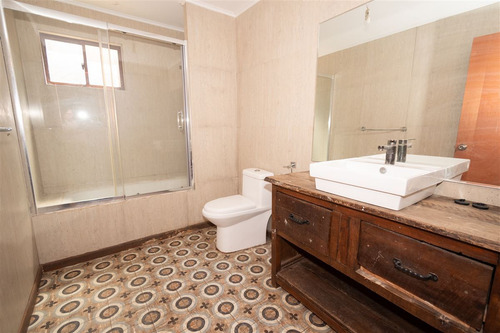 Casa En Venta De 3 Dorm. En Condominio Altos De Olmué
