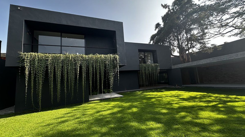 Casa Nueva En Venta En Col. Jardines Del Pedregal Álvaro Obregón.