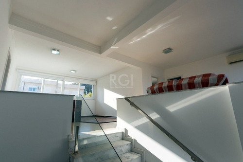 Casa Em Ipanema Com 3 Dormitórios - Lu431007