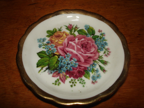 Antiguo Plato De Porcelana Vire Made In Spain Con Borde En O