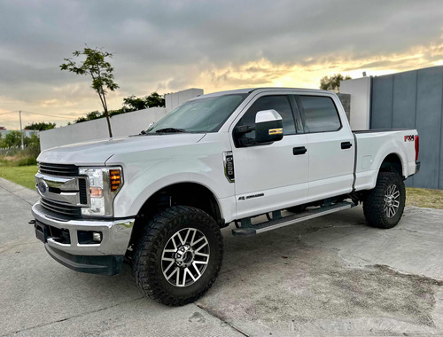 Ford F-250 6.7l Super Duty Cab Dob Diesel 4x4 At