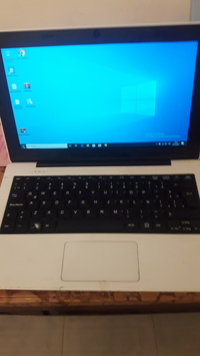 Netbook Juana Manso 4 Gb Ram Ssd 240 Sin Batería Blanco