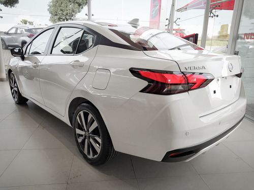 Imagem 6 de 14 de Nissan Versa Exclusive 1.6 (flex) (aut)