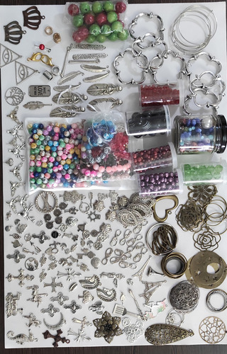 Insumos Para Bijouxteria Dijes Perlas Argollas