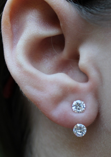 Imagem 1 de 6 de Brincos Zircônia Duplo 2x1 Redonda 5 Mm Prata 925