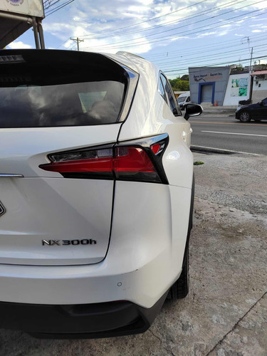 Imagen 9 de 14 de Lexus Nx300h .