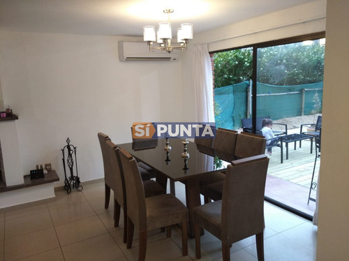 Imagen 2 de 19 de Casa En Venta - Barrio Privado