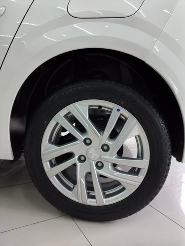 Imagen 17 de 19 de Peugeot 208 1.6l Active