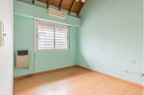 Imagen 24 de 30 de Venta De Casa Tipo Duplex De 3 Ambientes Con Cochera. En Banfield Este.
