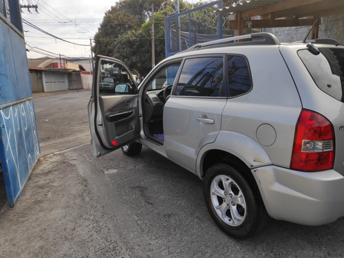 Imagem 6 de 15 de Hyundai Tucson 2014 2.0 Gls 4x2 Flex Aut. 5p