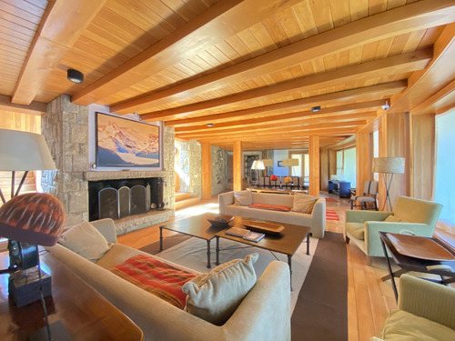 Casa En Venta En San Martín De Los Andes, Mansión De Lujo Con Muelle Privado En Chihuallanca Lago Lolog