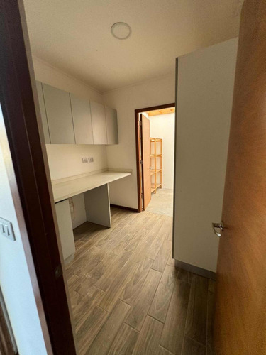 Casa 4 Dormitorios, 3 Baños Y 5.000 M2 De Terreno