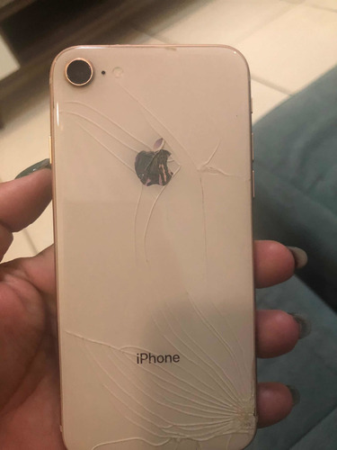 Imagem 1 de 4 de iPhone 8