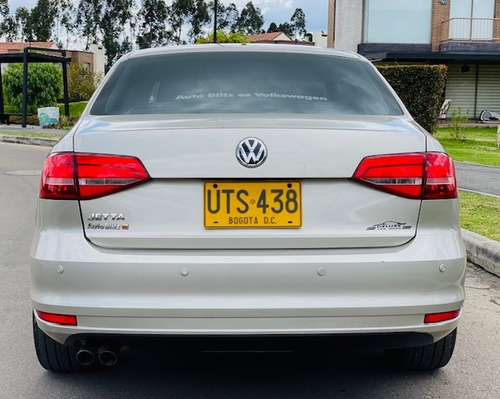 Volkswagen New Jetta 2.0 Comfortline 2015
