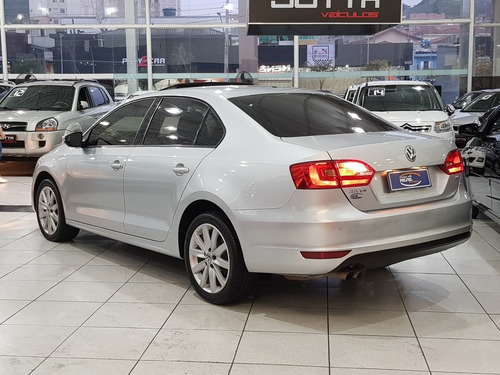 Volkswagen Jetta 2012 Automática Com Teto Top !!!!!