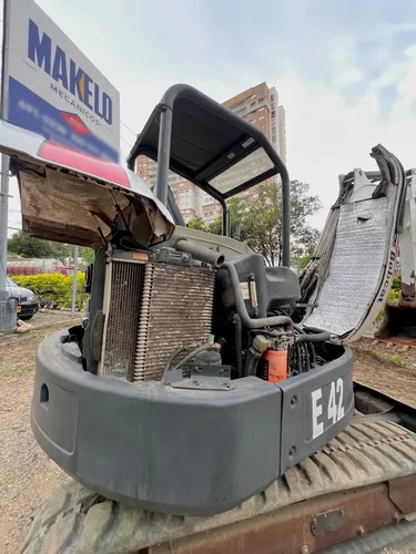 Miniexcavadora Bobcat E42